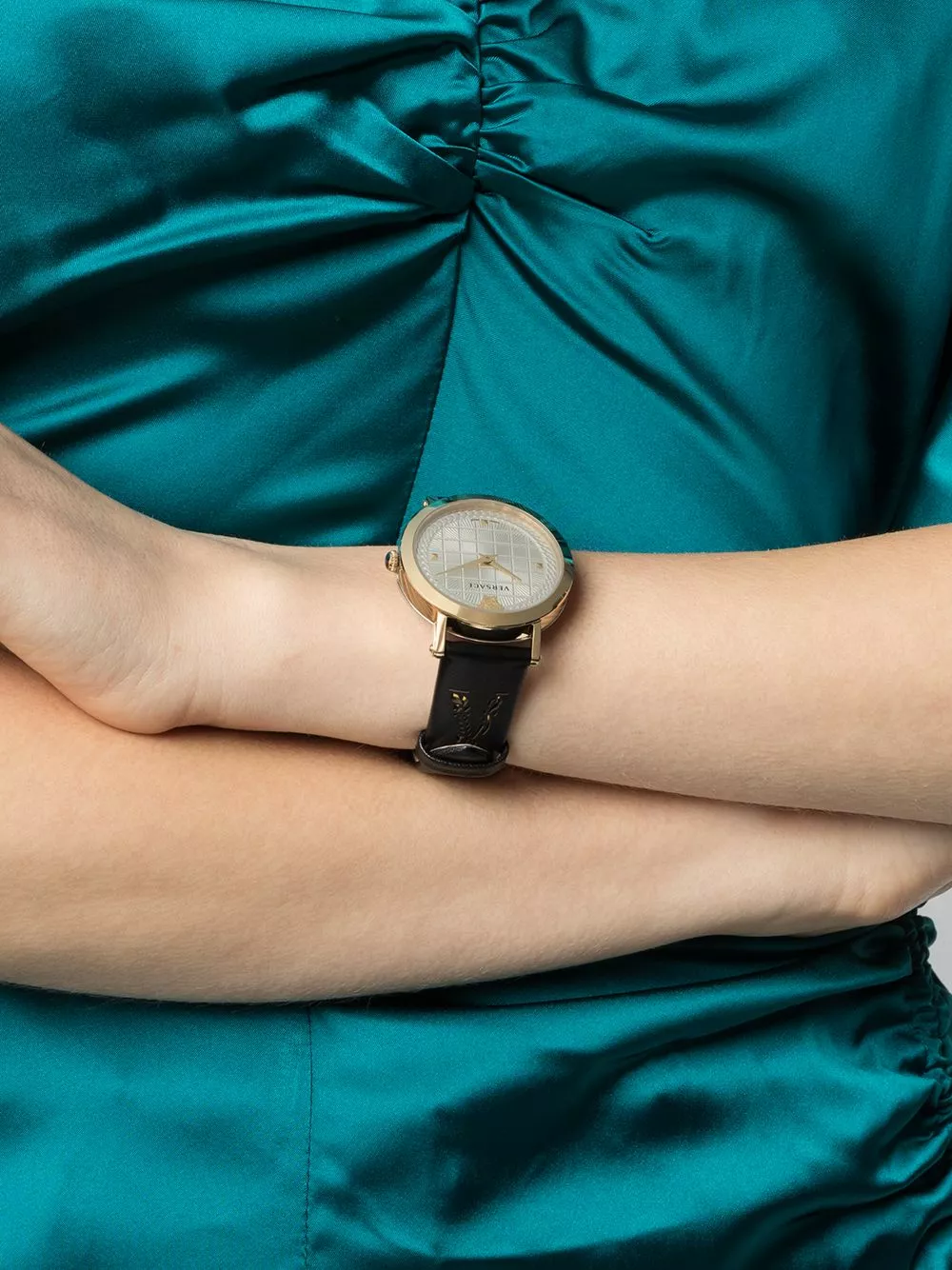 Versace Medusa Chain 37mm watch 4 Versace Medusa Chain 37mm watch