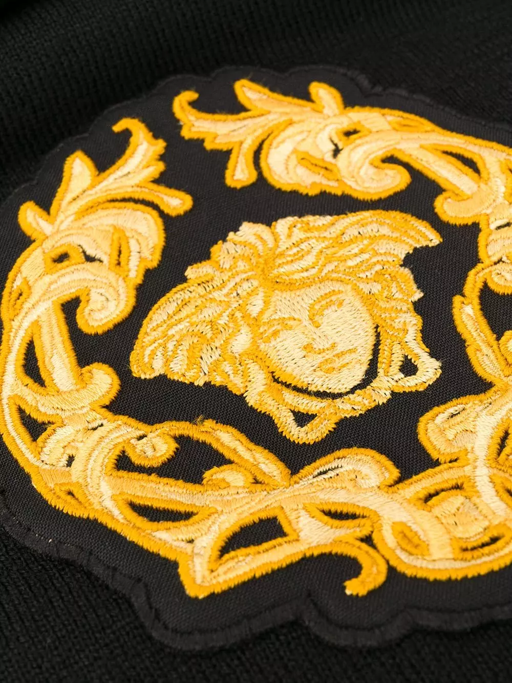 Versace Medusa Crest winter scarf 5 Versace Medusa Crest winter scarf