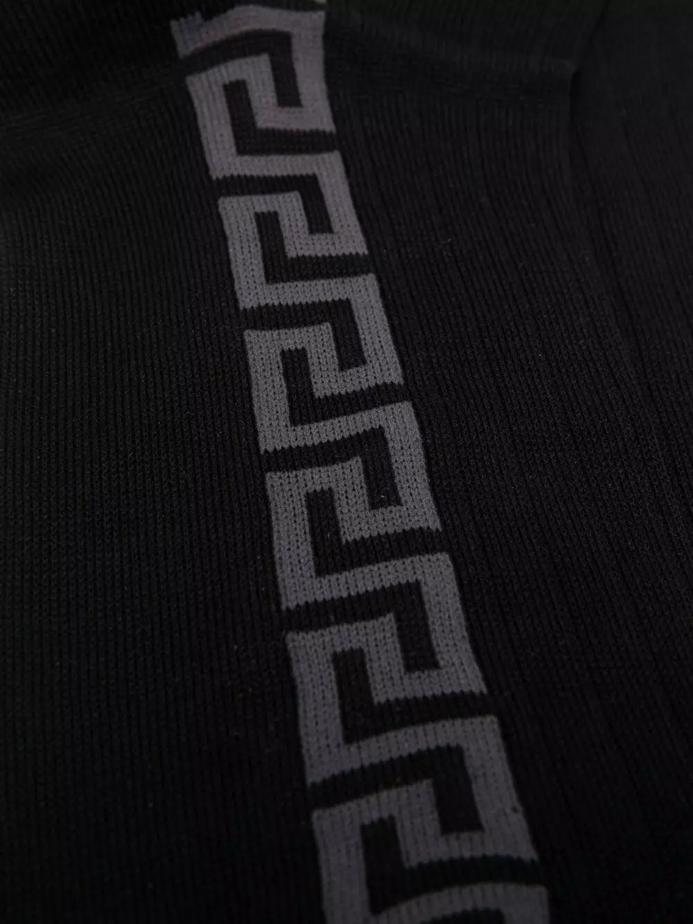 Versace Greca pattern socks 4 Versace Greca-pattern socks