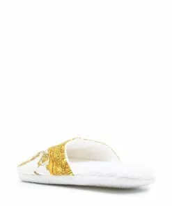 Versace Medusa head print slippers 8 Versace Medusa head-print slippers