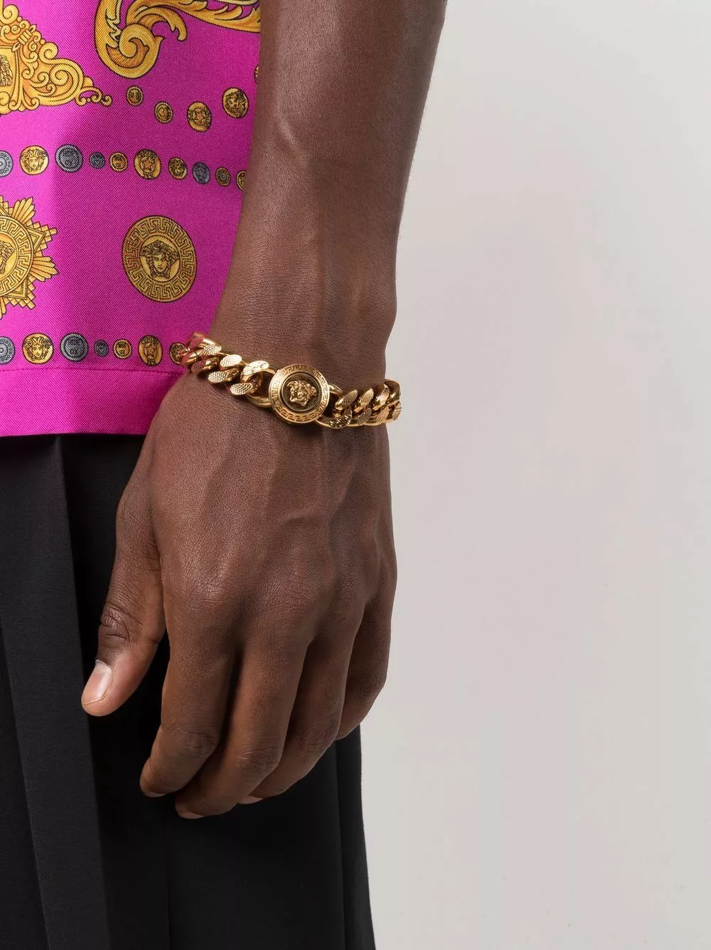 Versace Medusa clasp curb chain bracelet 4 Versace Medusa clasp curb chain bracelet