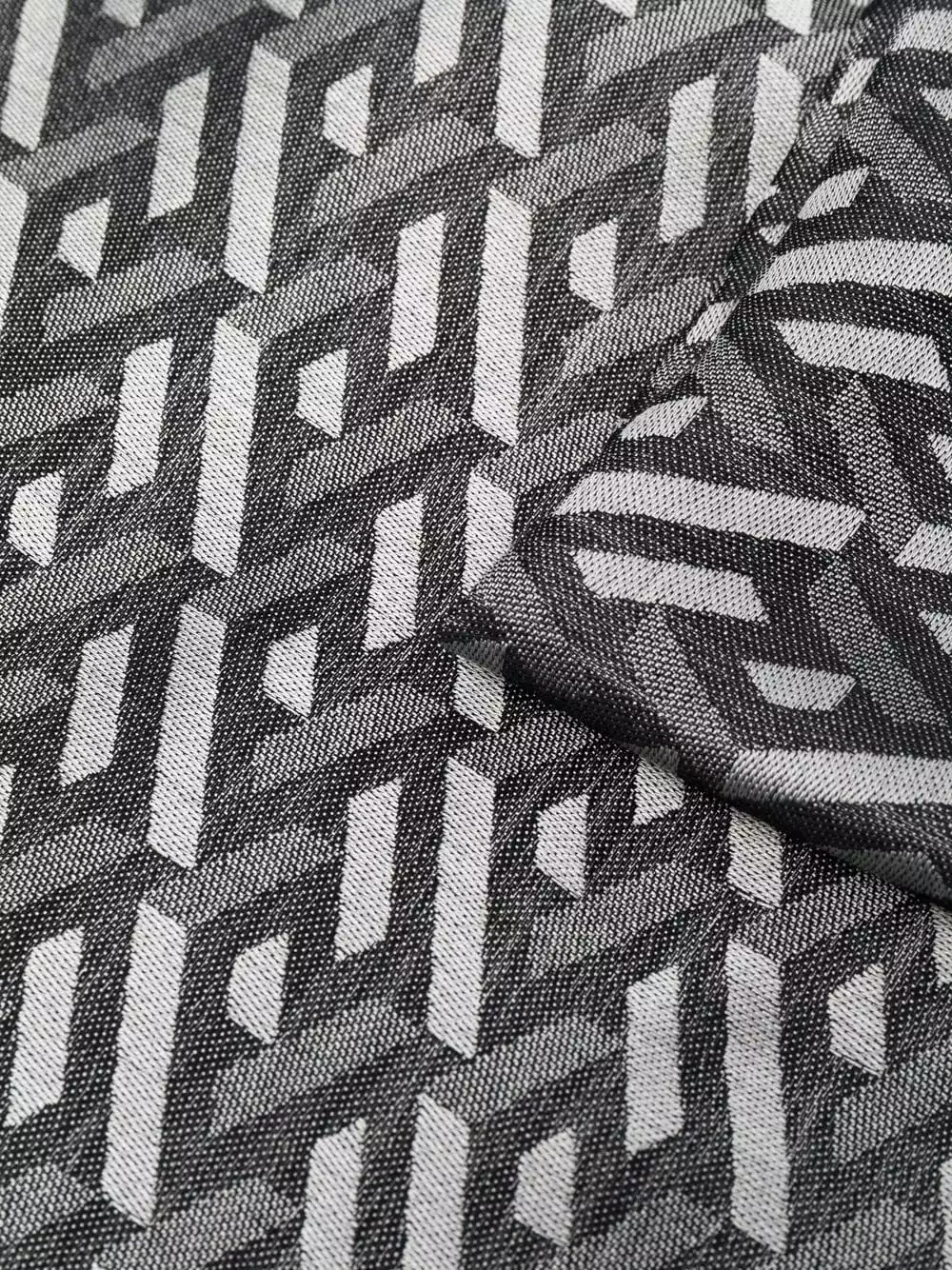 Versace Geometric pattern silk blend scarf 5 Versace geometric-pattern silk-blend scarf