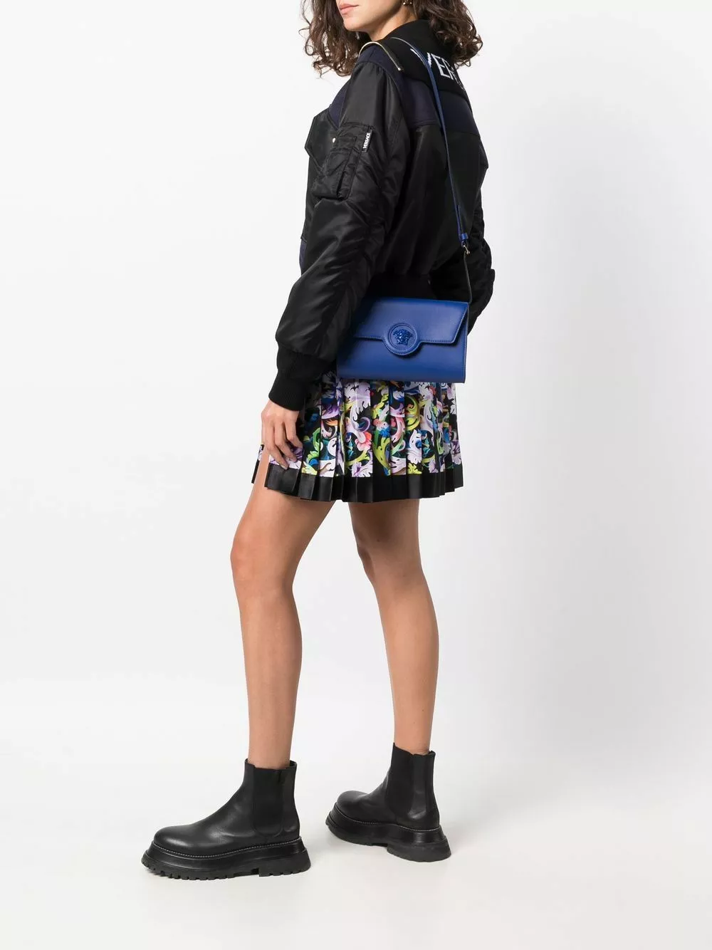 Versace Medusa plaque clutch bag 4 Versace Medusa-plaque clutch bag