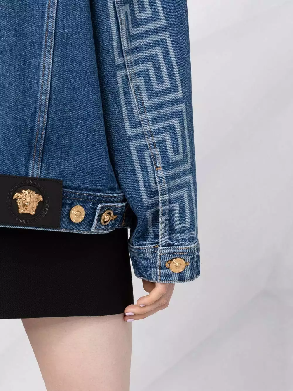 Versace Greca trim logo print denim jacket 7 Versace Greca-trim logo-print denim jacket