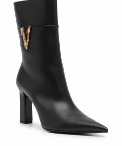 Versace logo-plaque pointed-toe boots