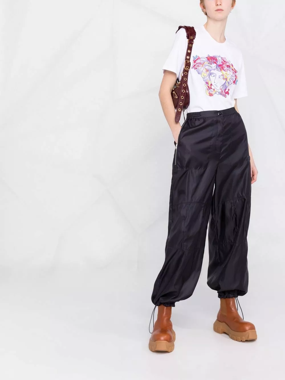 Versace Rhinestone embellished Medusa T shirt 4 Versace rhinestone-embellished Medusa T-shirt