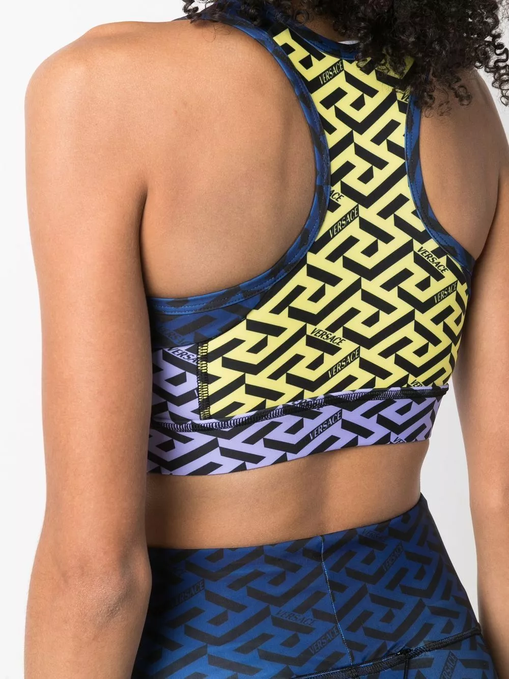Versace Greca print colour block sports bra 6 Versace Greca-print colour-block sports bra
