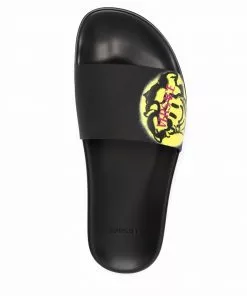 Versace Graphic logo print slides 9 Versace Graphic logo-print slides