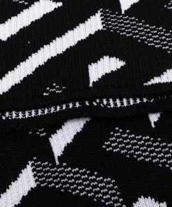 Versace geometric-pattern knitted scarf