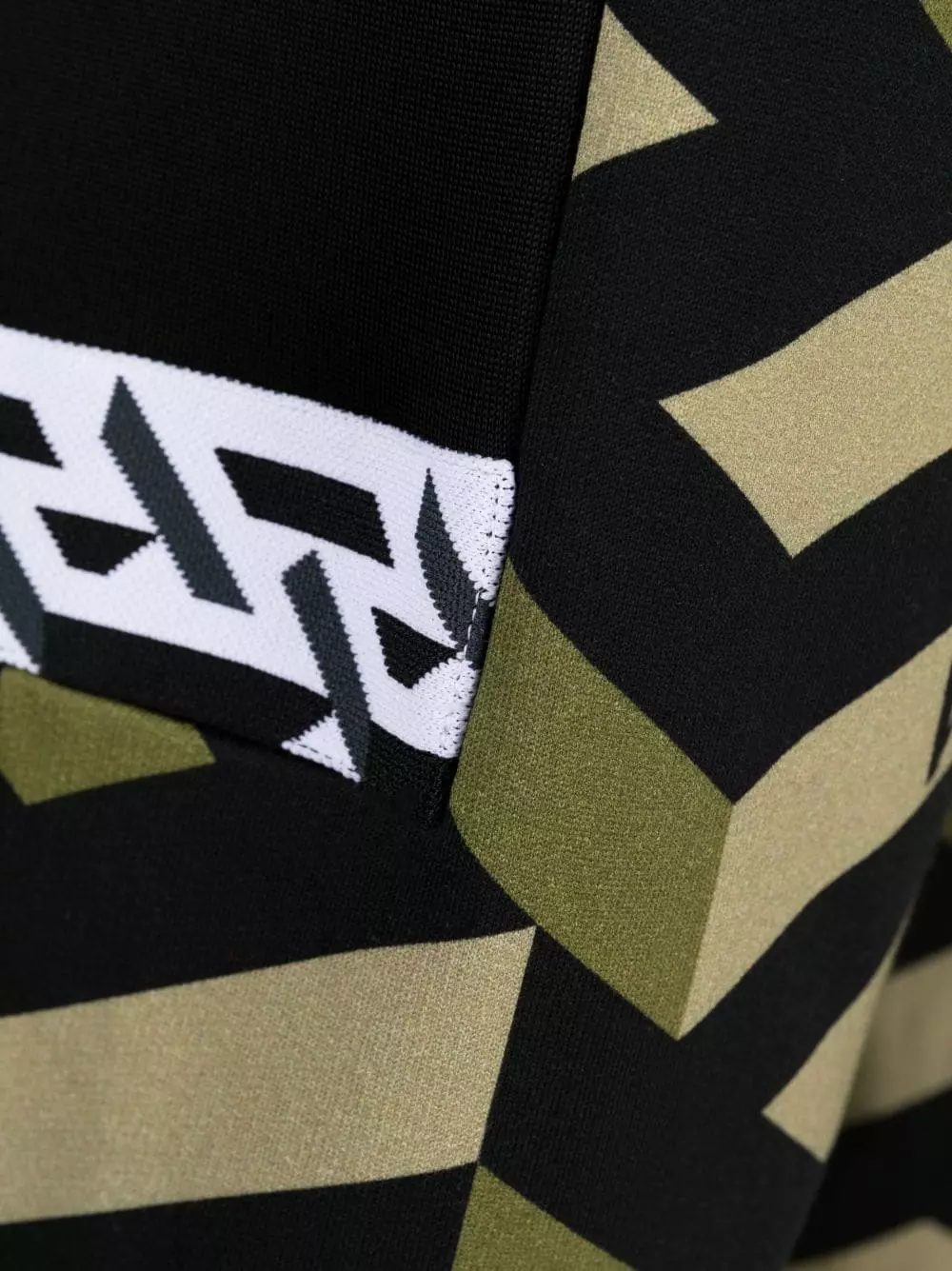 Versace Greca pattern logo print trousers 8 Versace Greca-pattern logo-print trousers